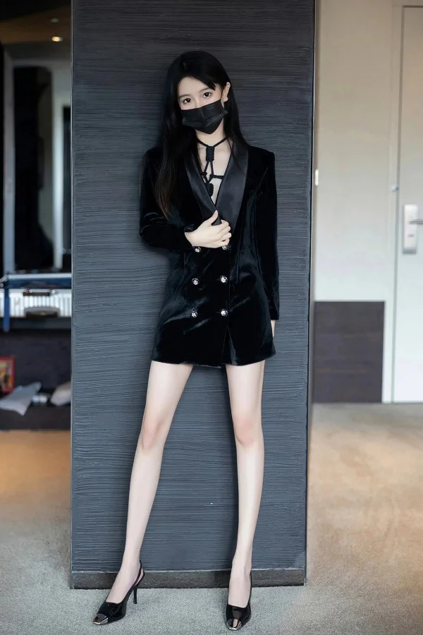 谢小蒽资料,谢小蒽套图,谢小蒽写真,谢小蒽下载