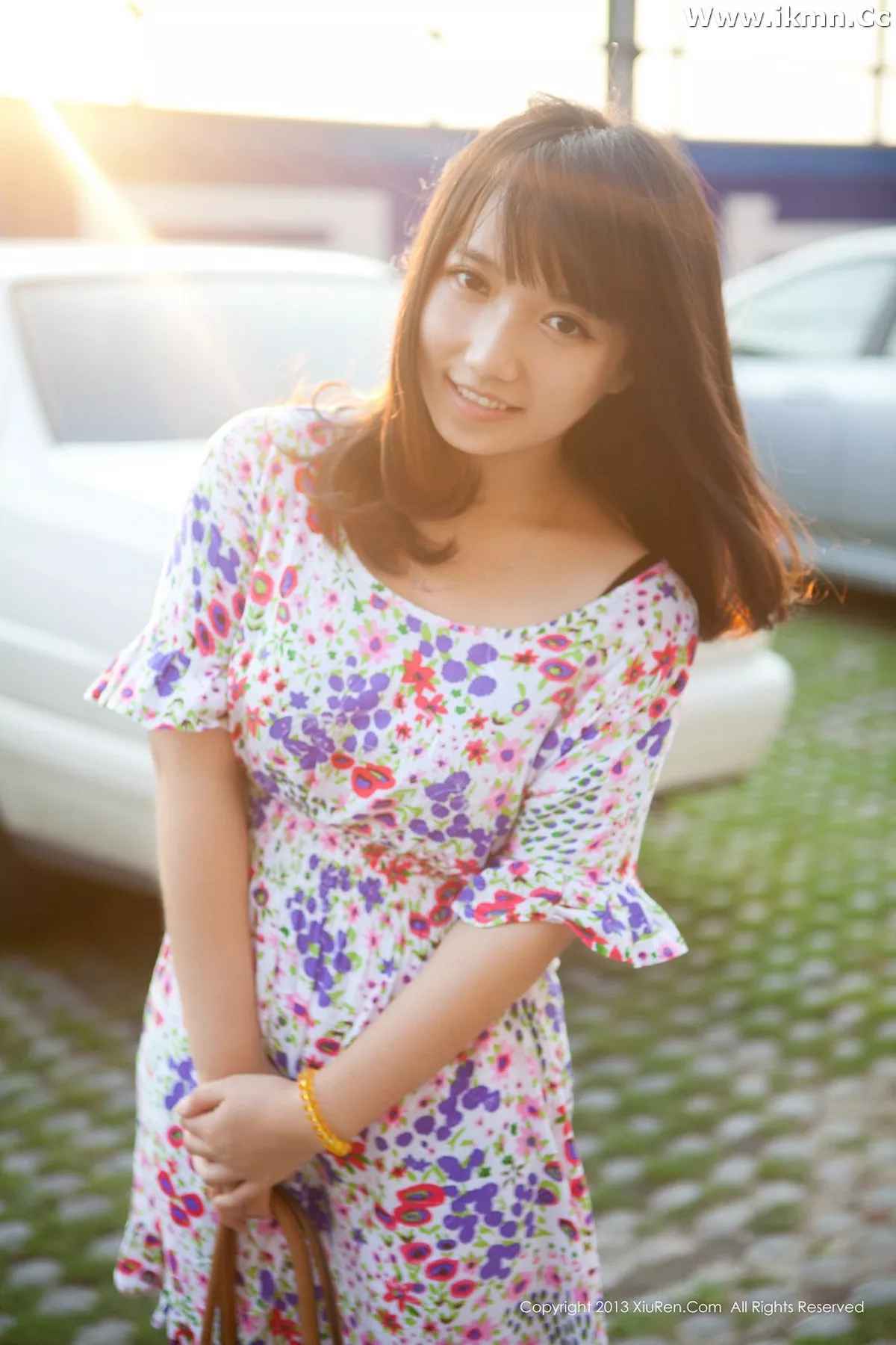 漂亮美女_默漠无荢全集