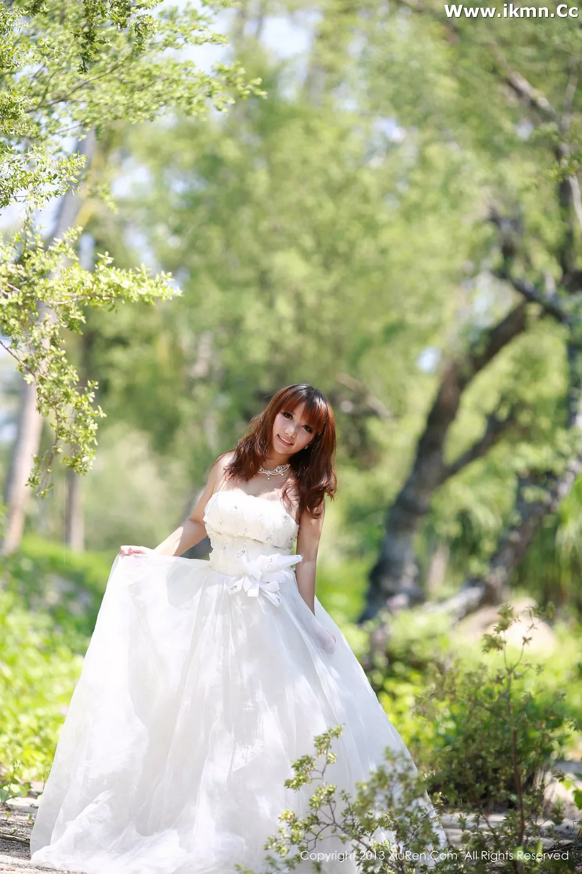 漂亮美女_默漠无荢全集