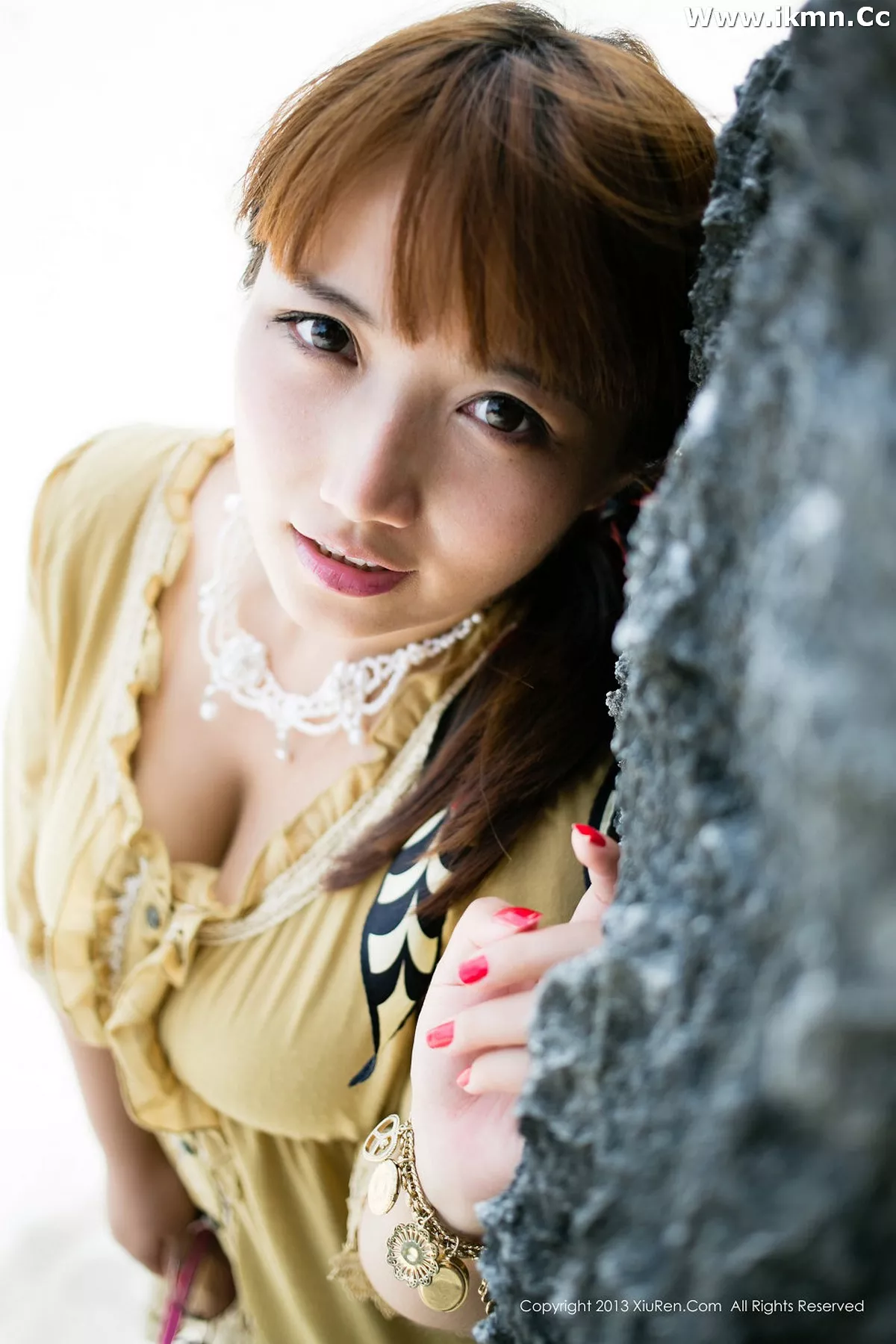 漂亮美女_默漠无荢全集