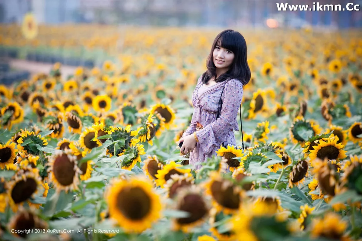 漂亮美女_默漠无荢全集