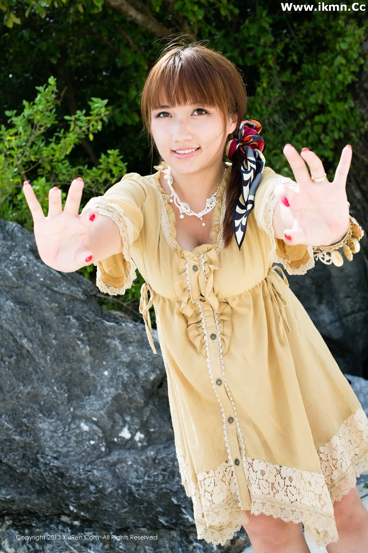 漂亮美女_默漠无荢全集