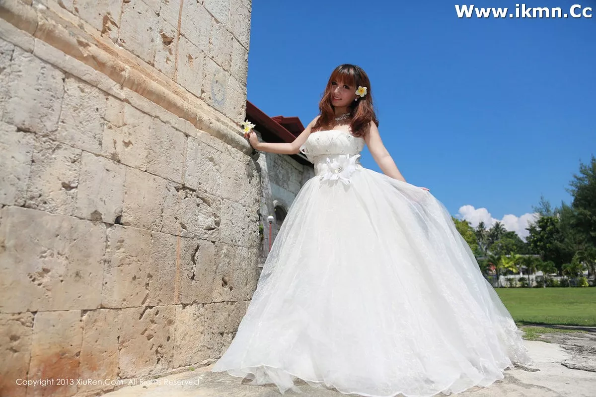 漂亮美女_默漠无荢全集