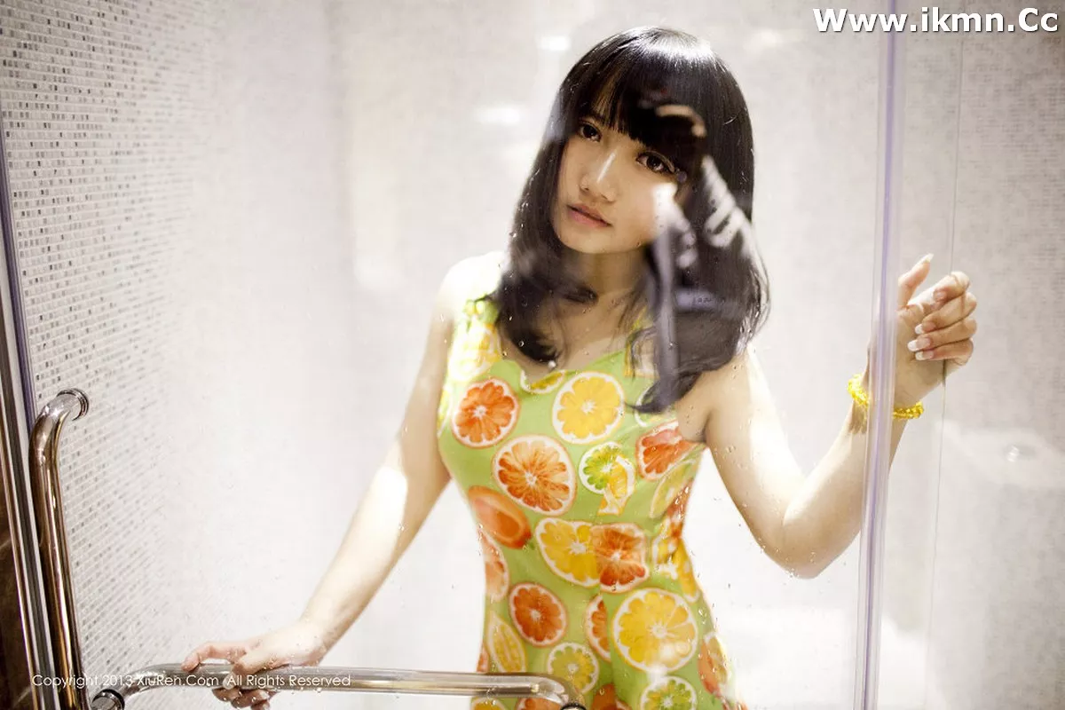 漂亮美女_默漠无荢全集