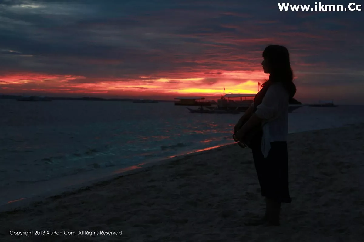 漂亮美女_默漠无荢全集