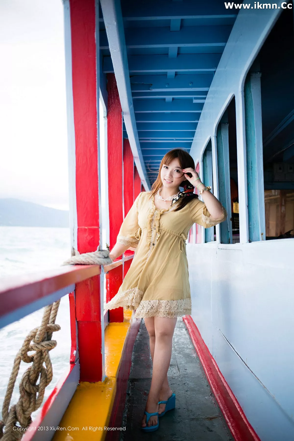 漂亮美女_默漠无荢全集