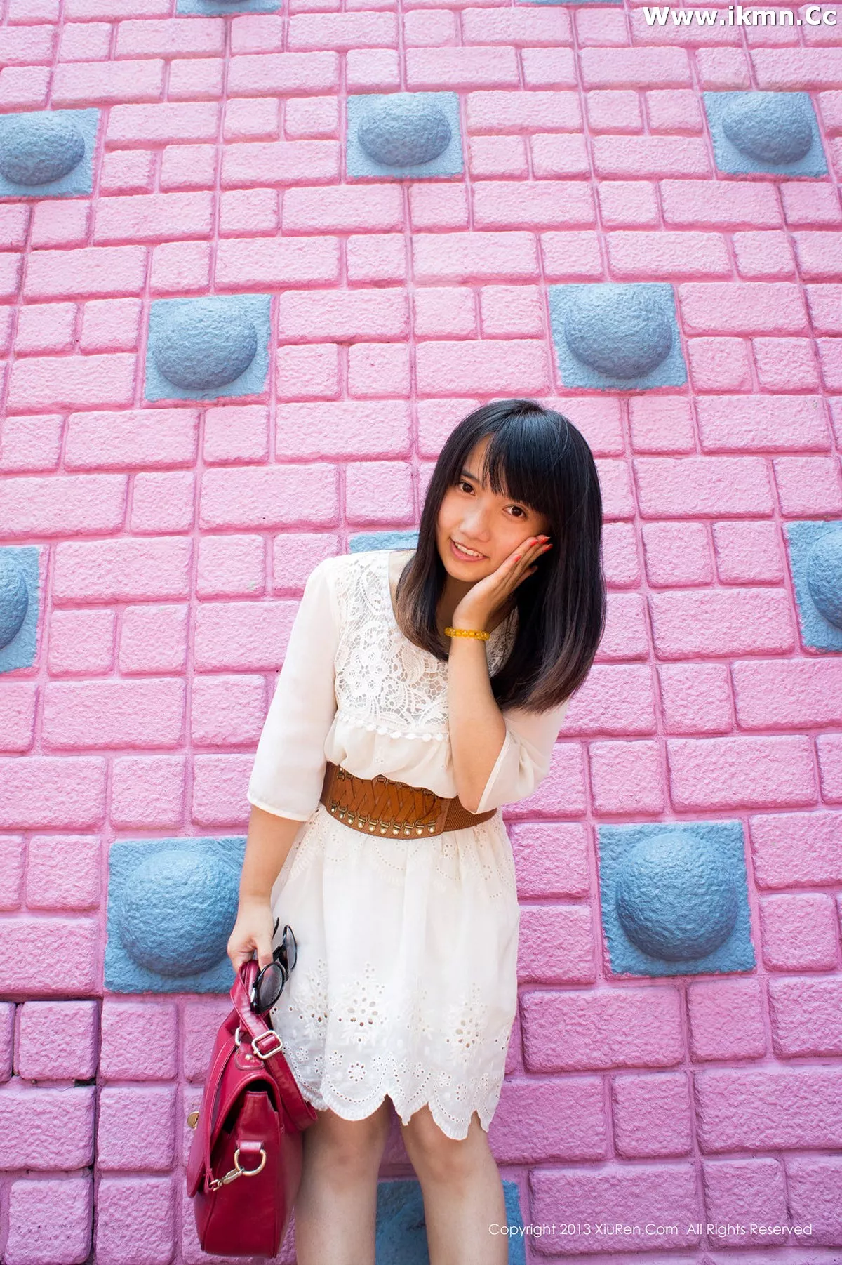 漂亮美女_默漠无荢全集