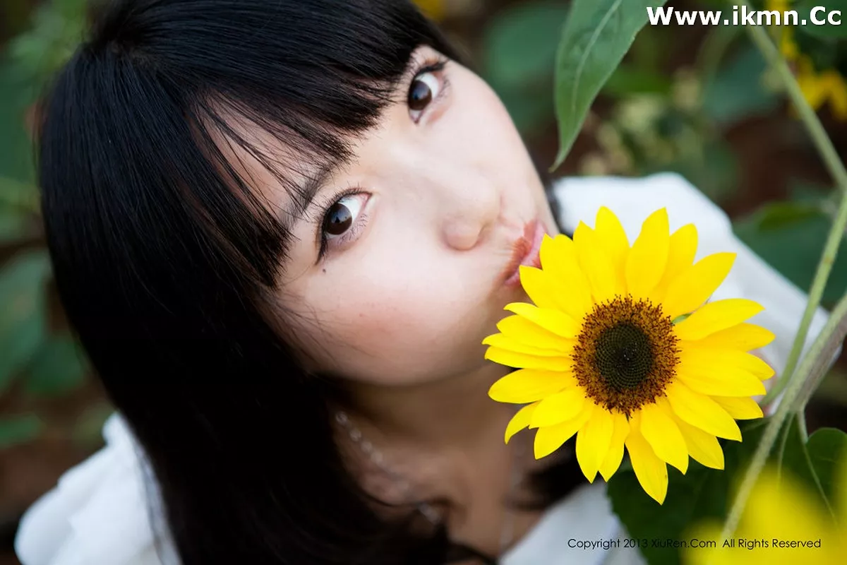 漂亮美女_默漠无荢全集