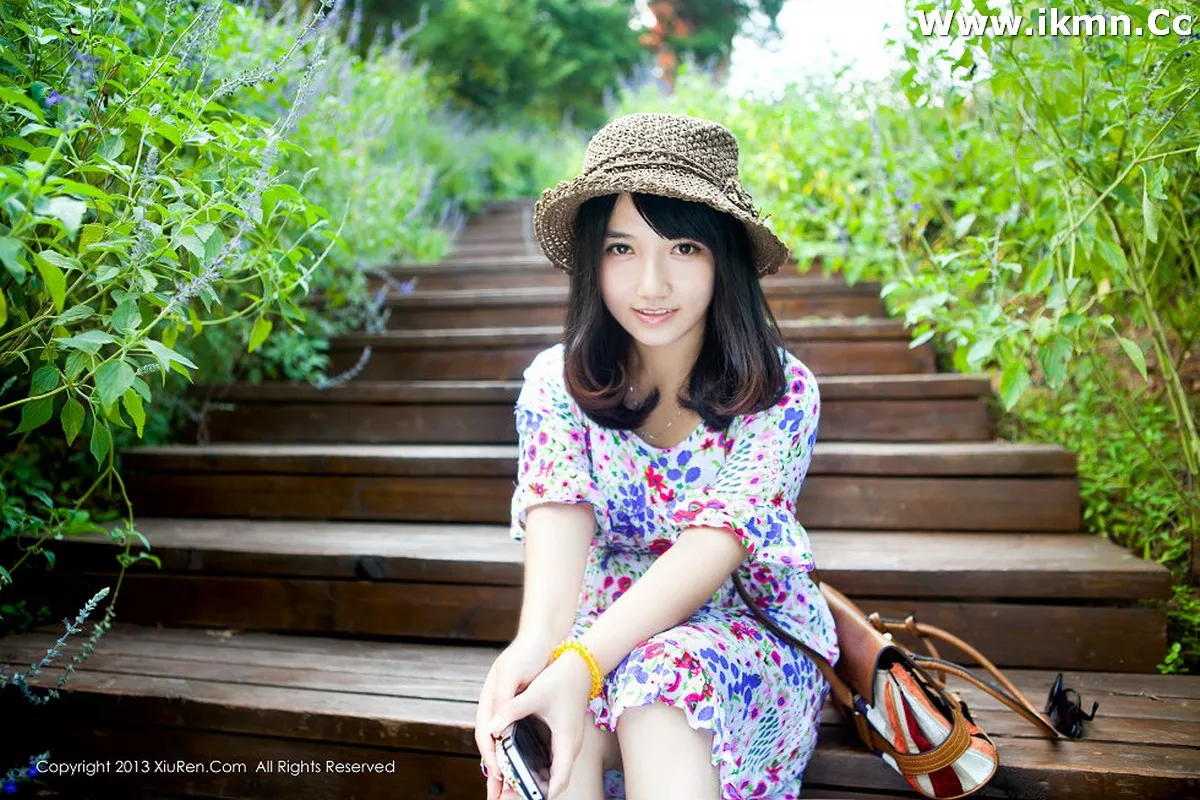 漂亮美女_默漠无荢全集