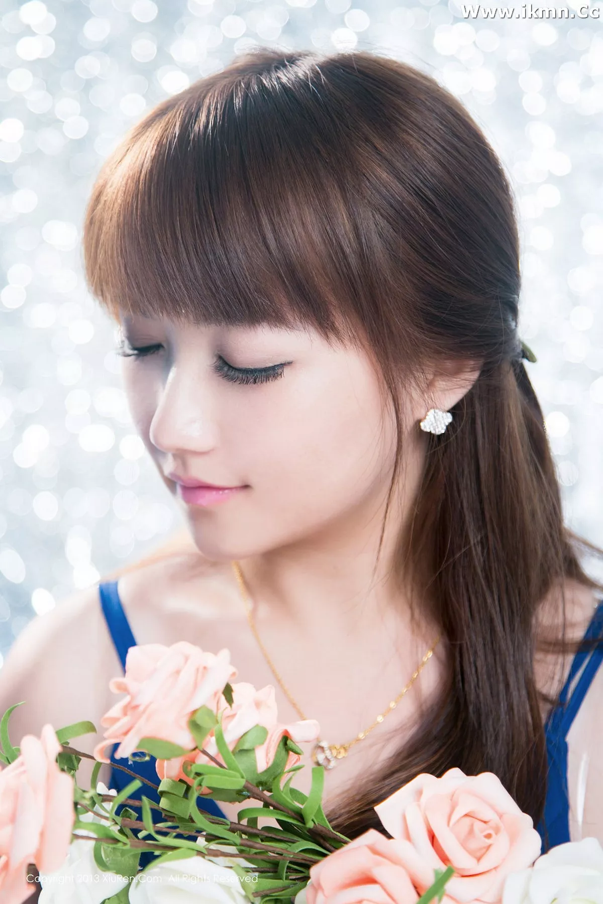 漂亮美女_默漠无荢全集