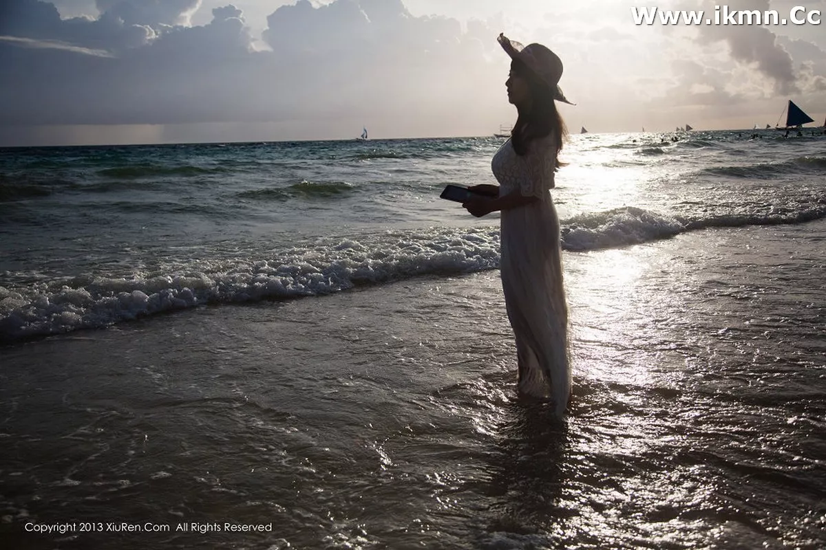 漂亮美女_默漠无荢全集