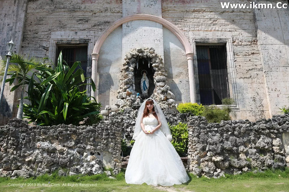 漂亮美女_默漠无荢全集