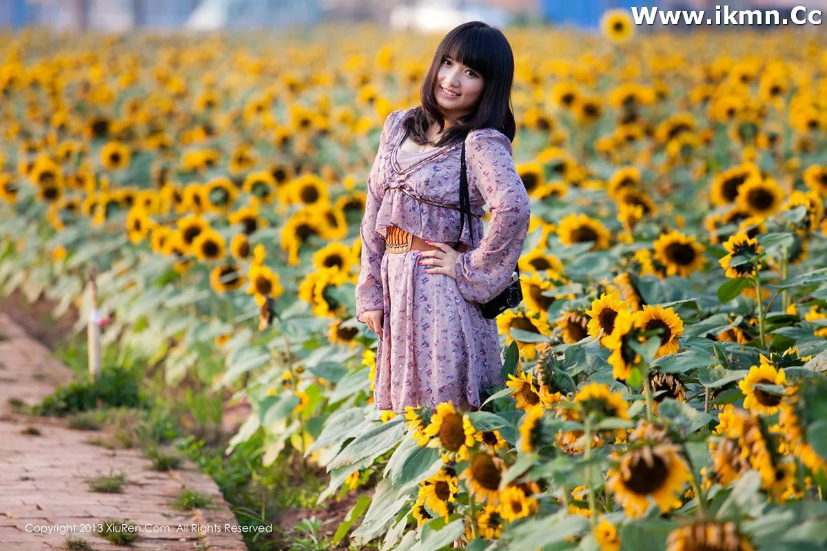 漂亮美女_默漠无荢全集