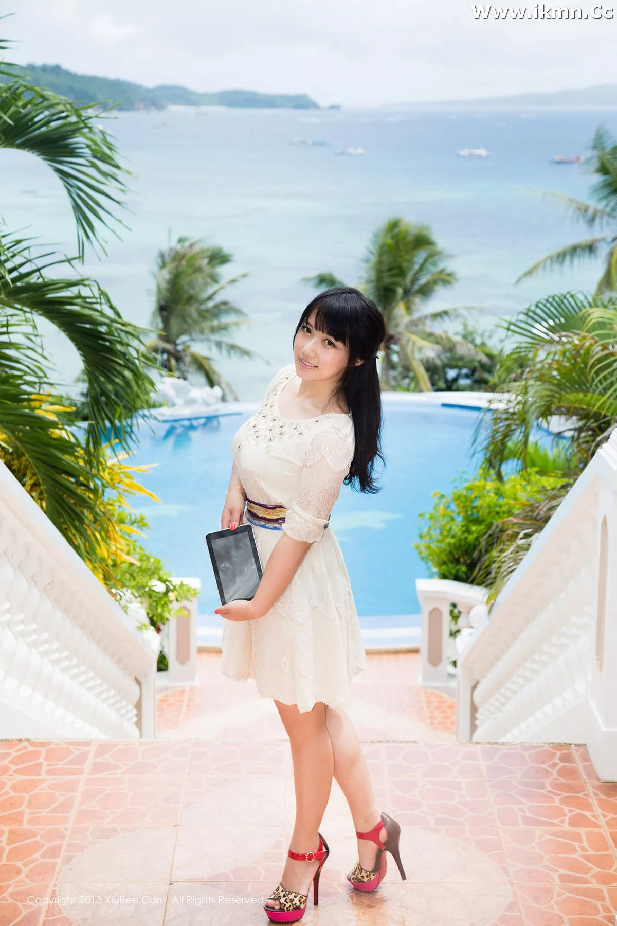 漂亮美女_默漠无荢全集