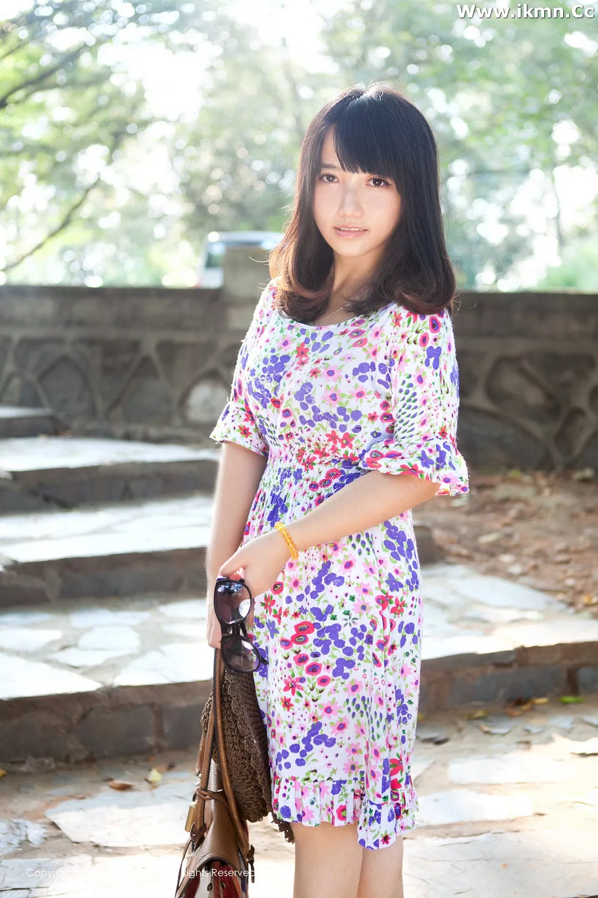 漂亮美女_默漠无荢全集