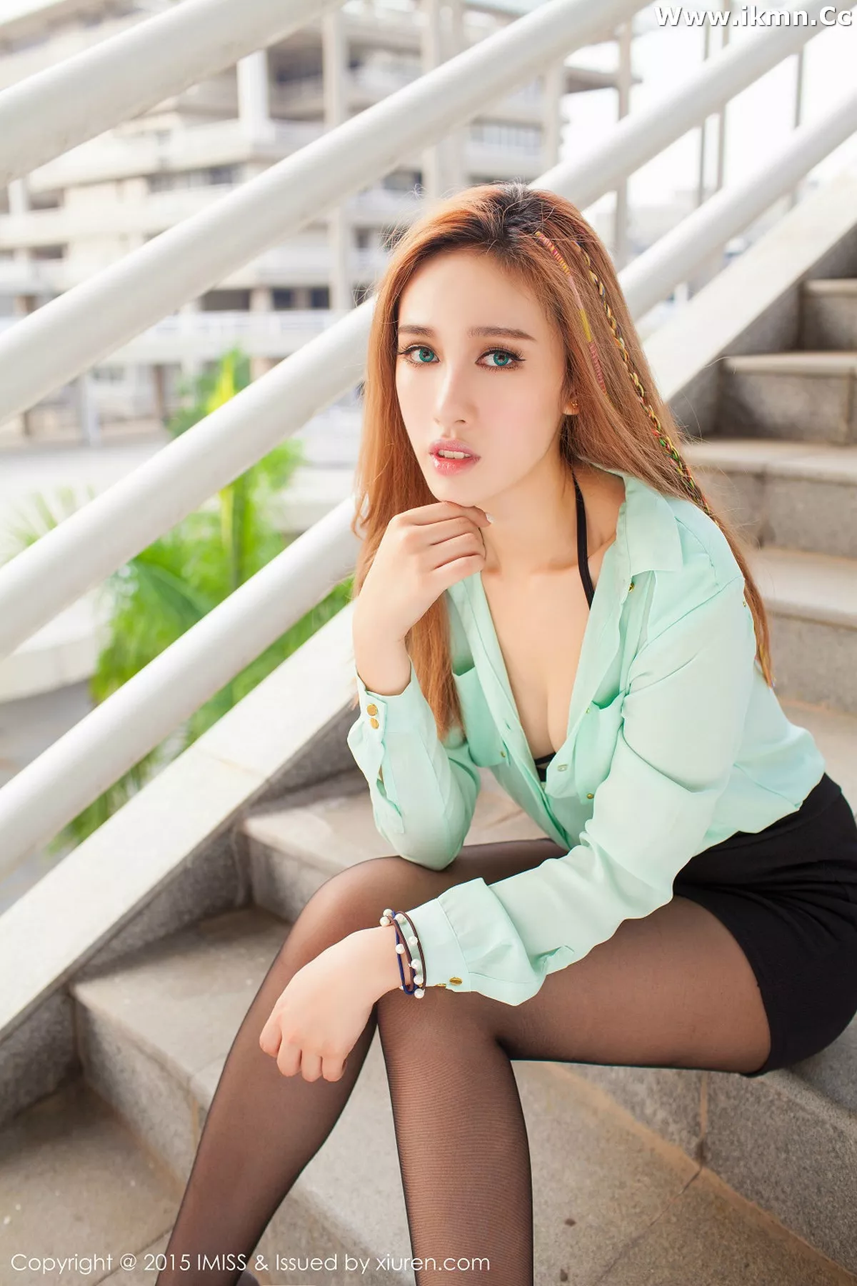 漂亮美女_何嘉儿全集