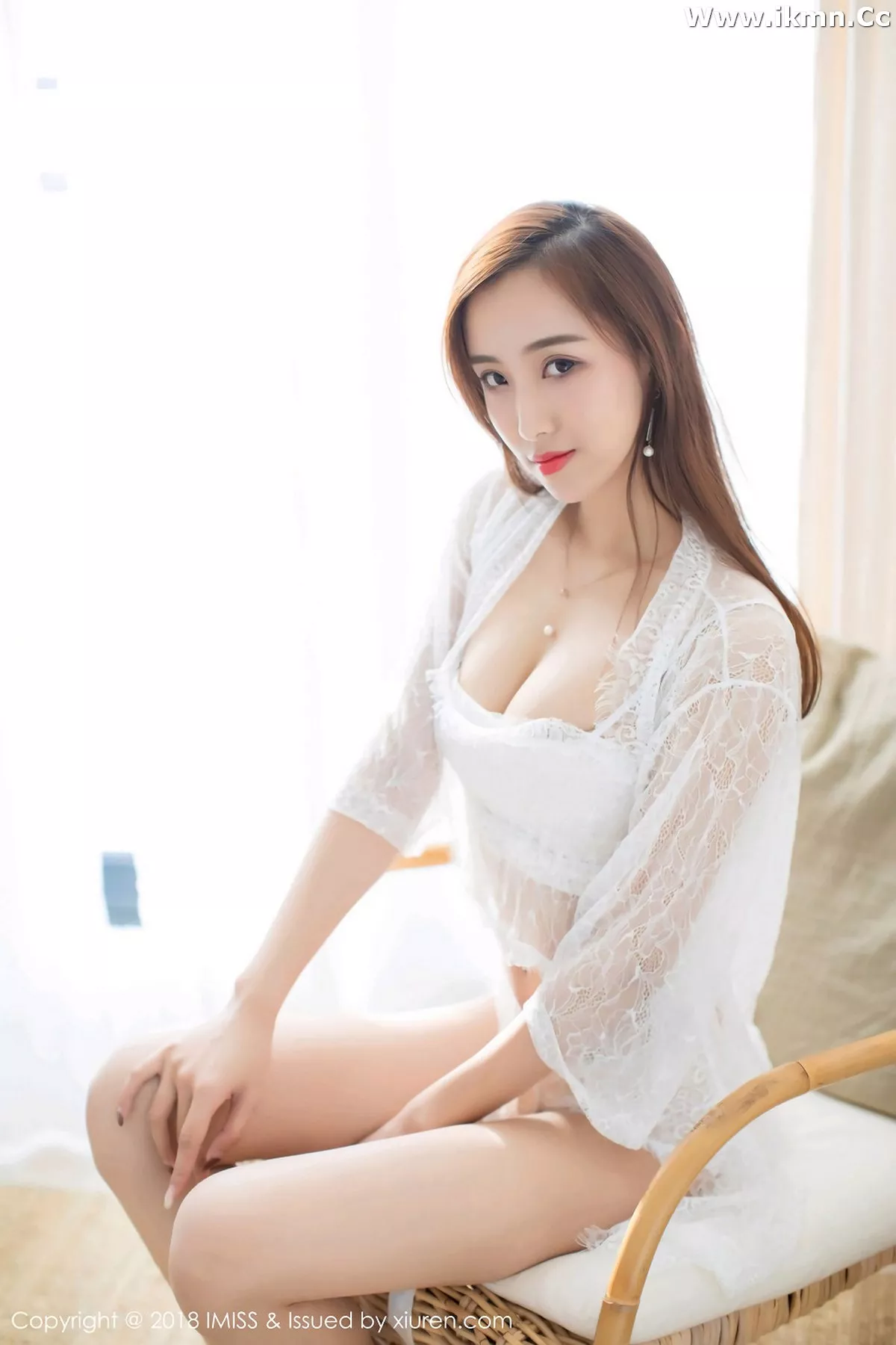 漂亮美女_猫宝全集