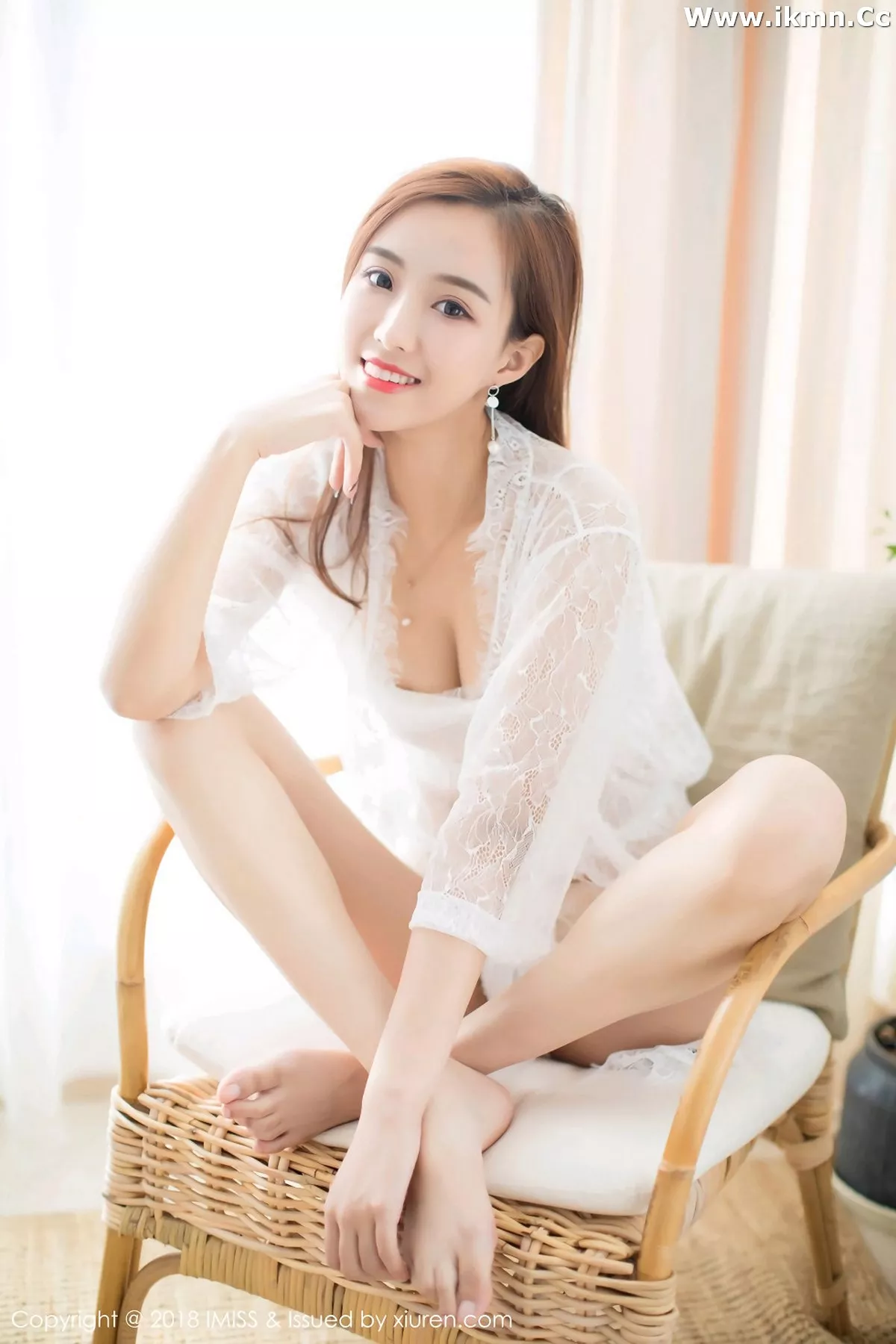 漂亮美女_猫宝全集