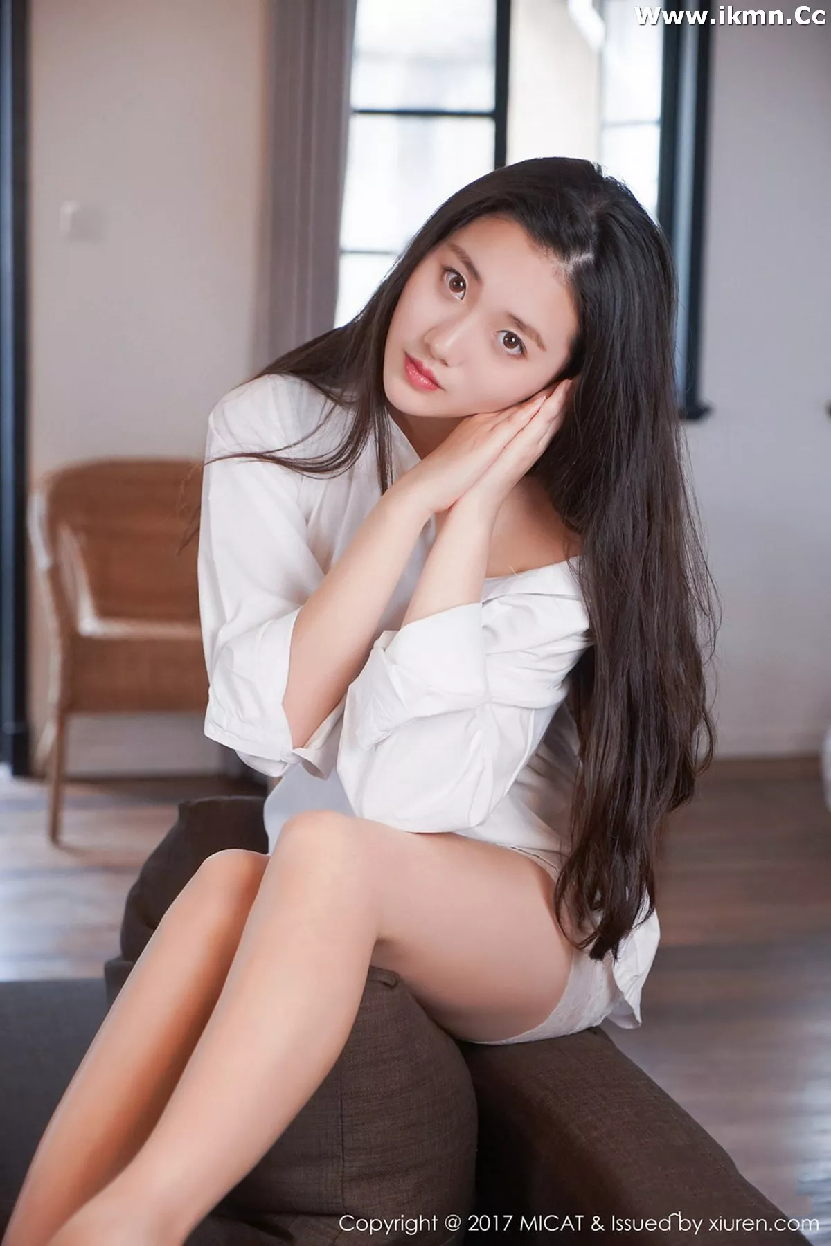 漂亮美女_画画全集