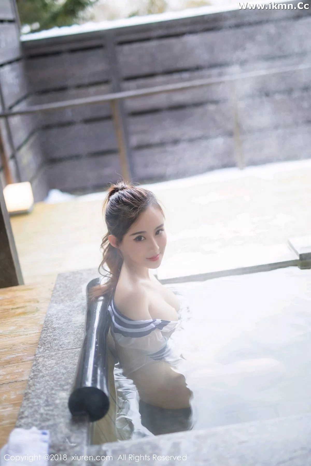 漂亮美女_猫宝全集