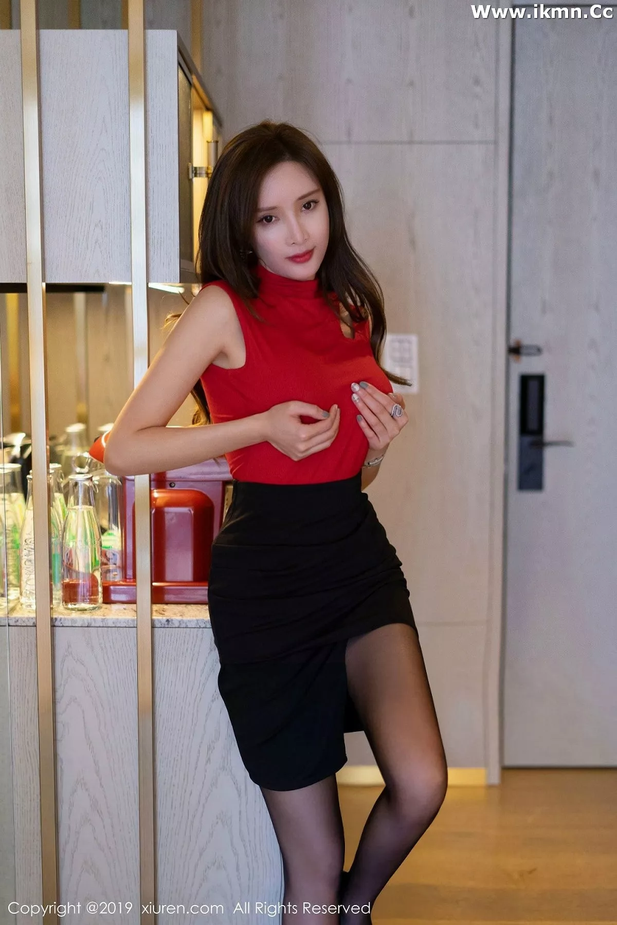 漂亮美女_奶瓶土肥圆全集