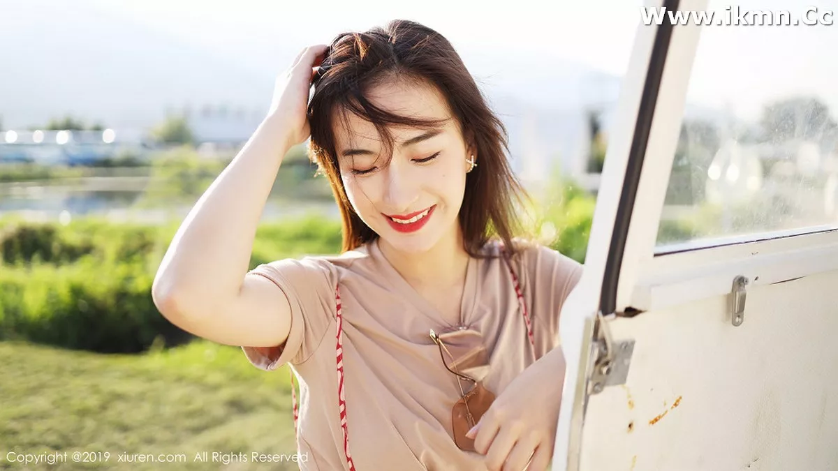 漂亮美女_艺儿拿铁全集