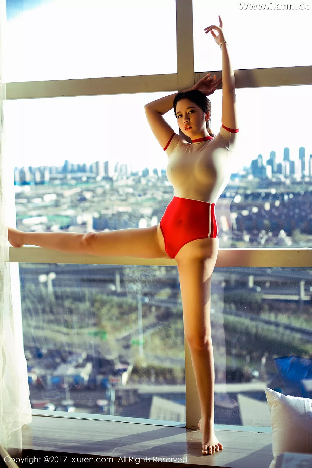 漂亮美女_飞的小虎牙全集