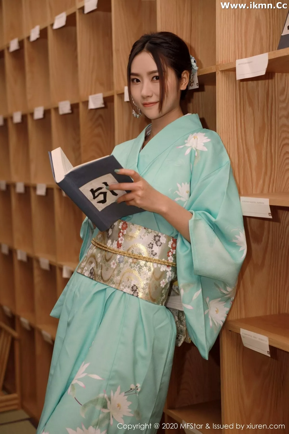 漂亮美女_方子萱全集