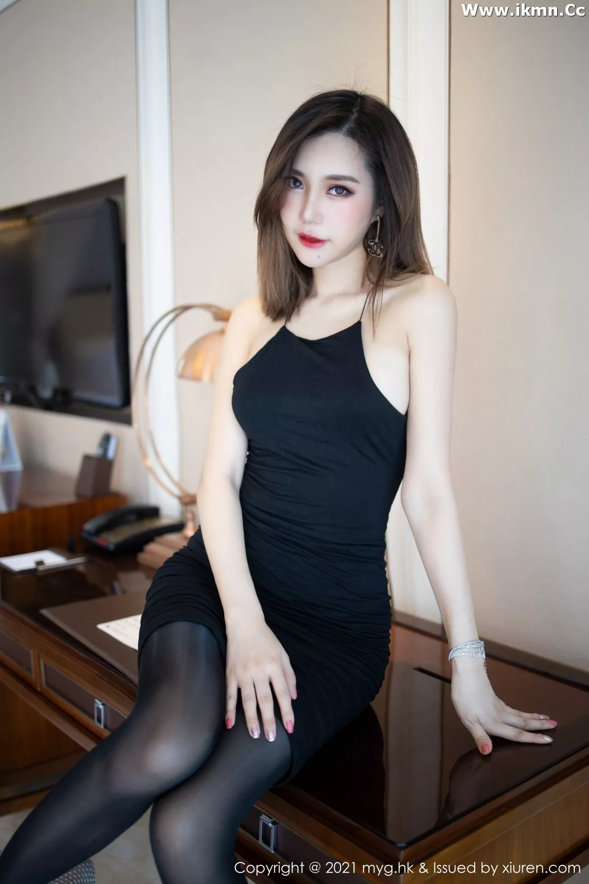 漂亮美女_绮里嘉全集