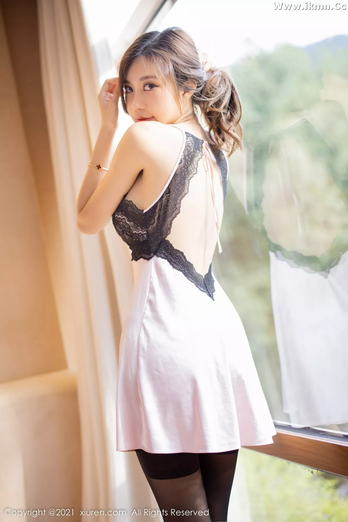 漂亮美女_绮里嘉全集