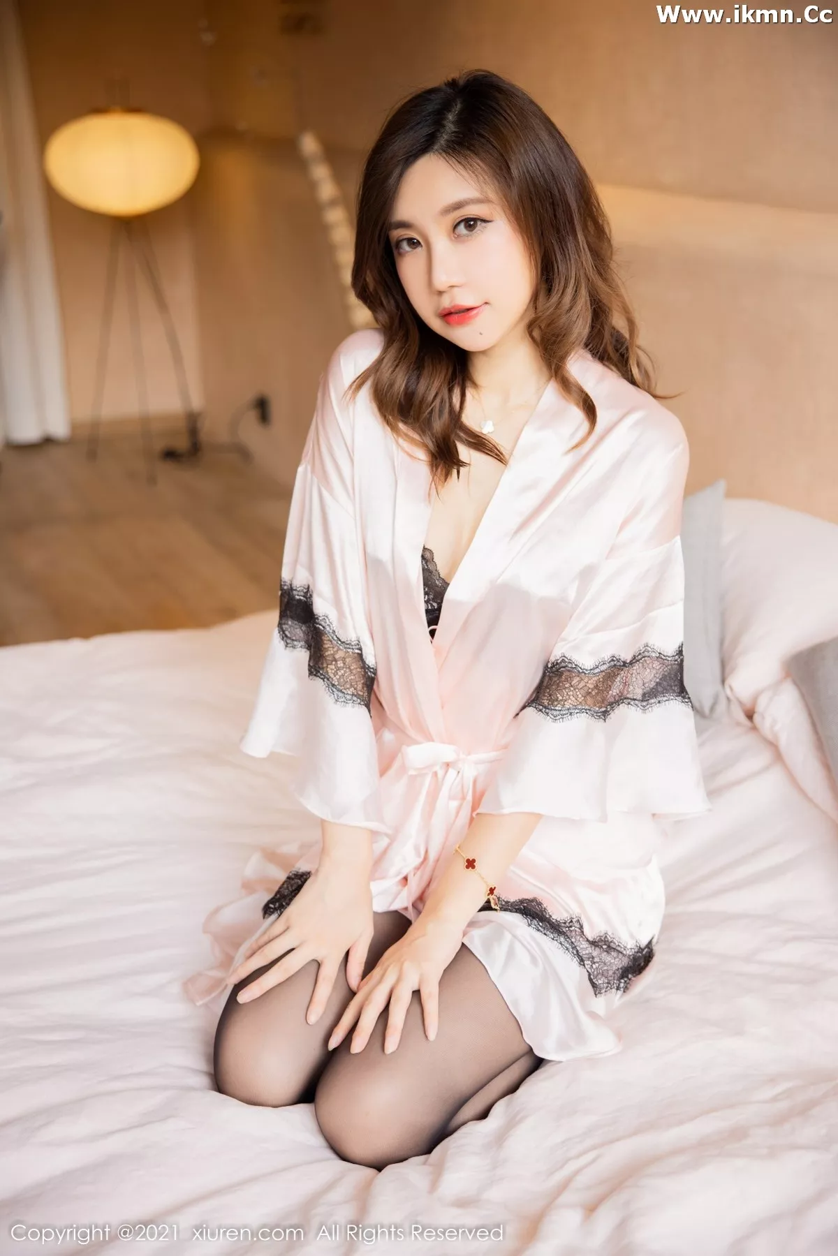 漂亮美女_绮里嘉全集