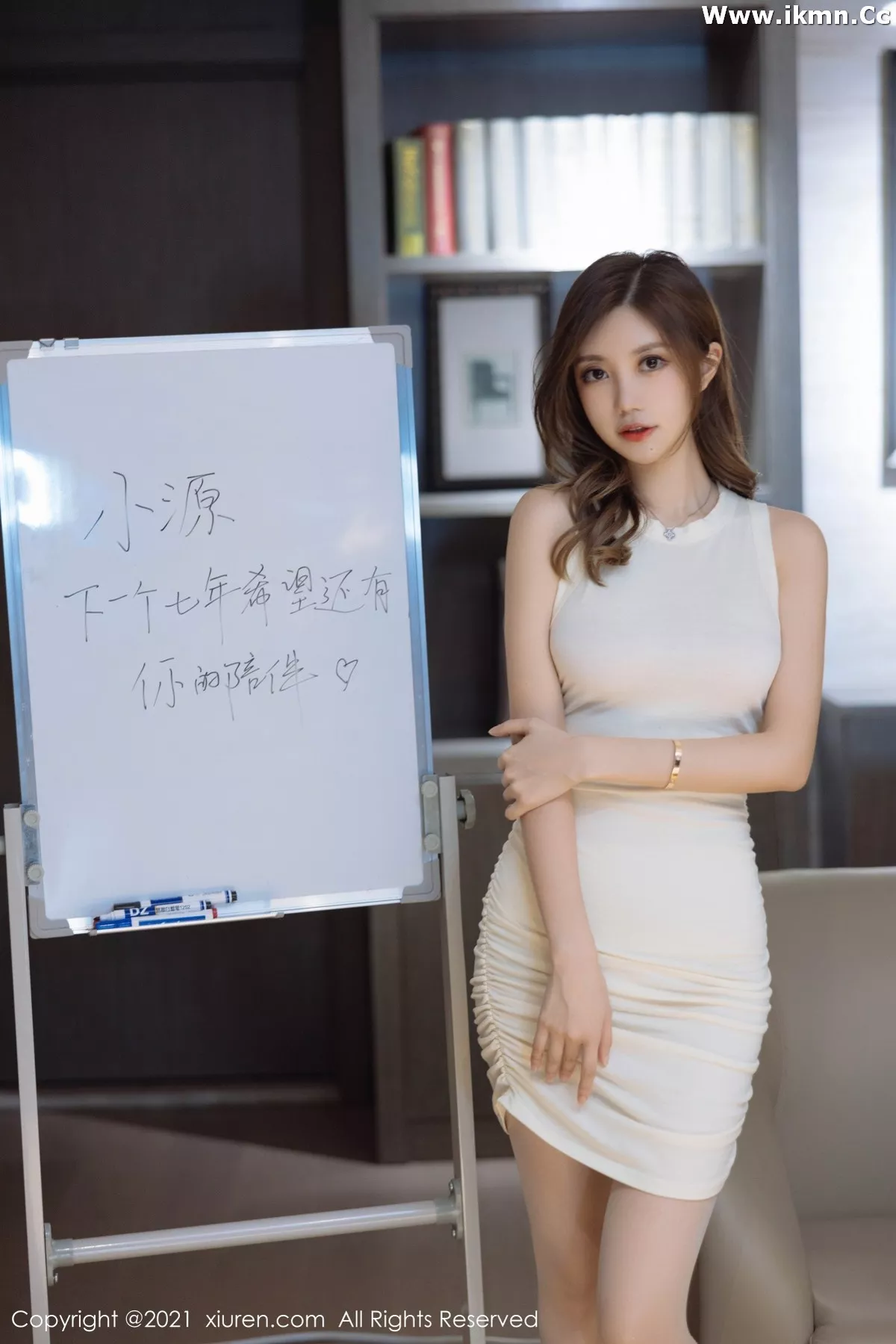 漂亮美女_绮里嘉全集