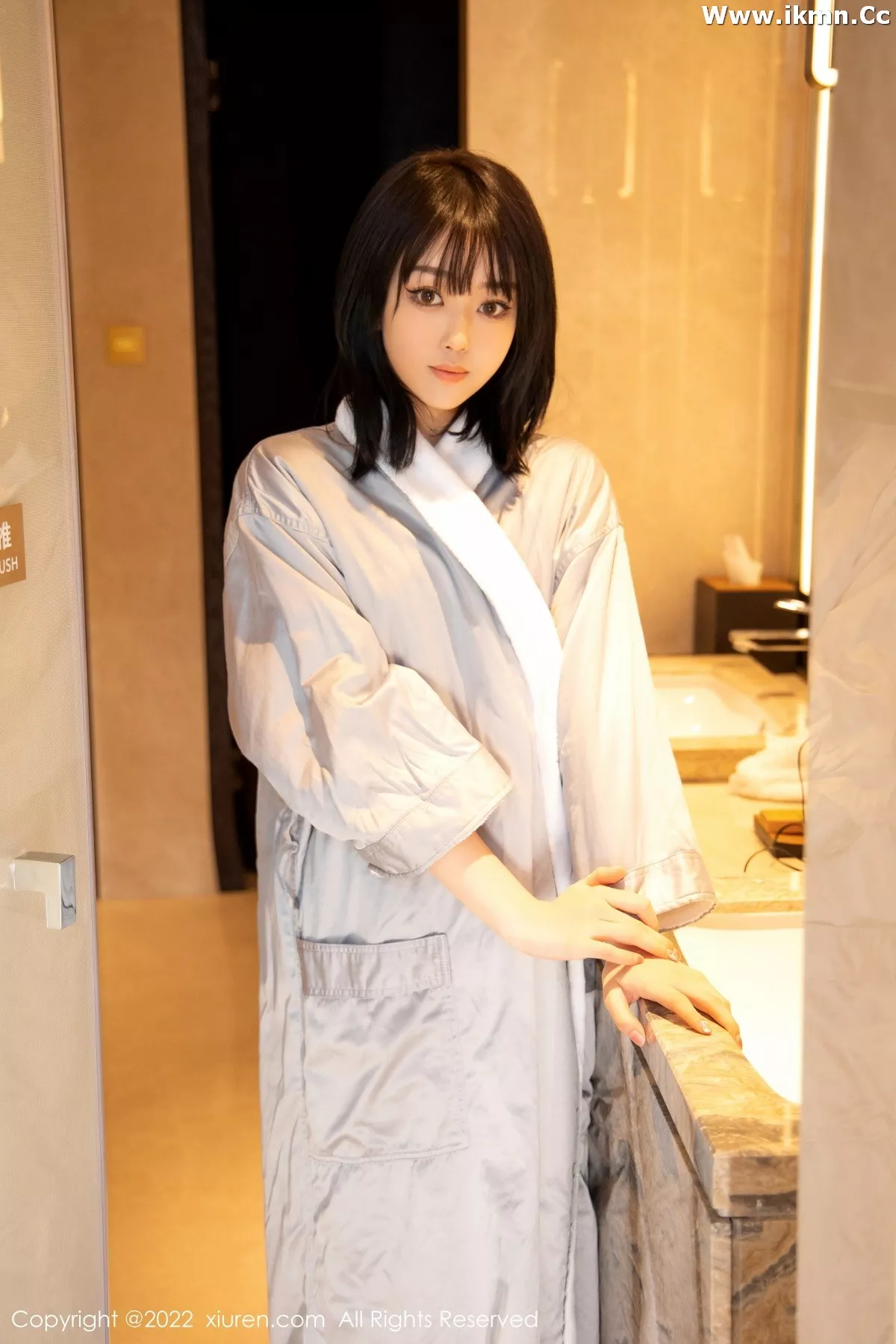 漂亮美女_奶瓶全集