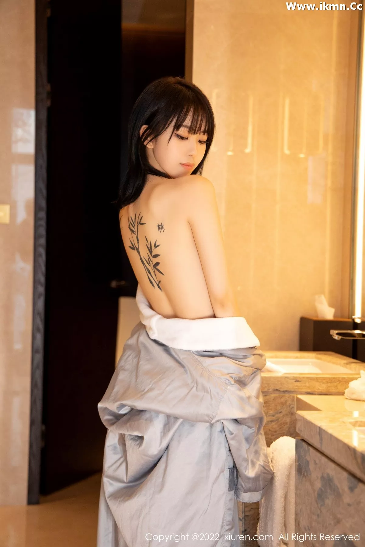 漂亮美女_奶瓶全集