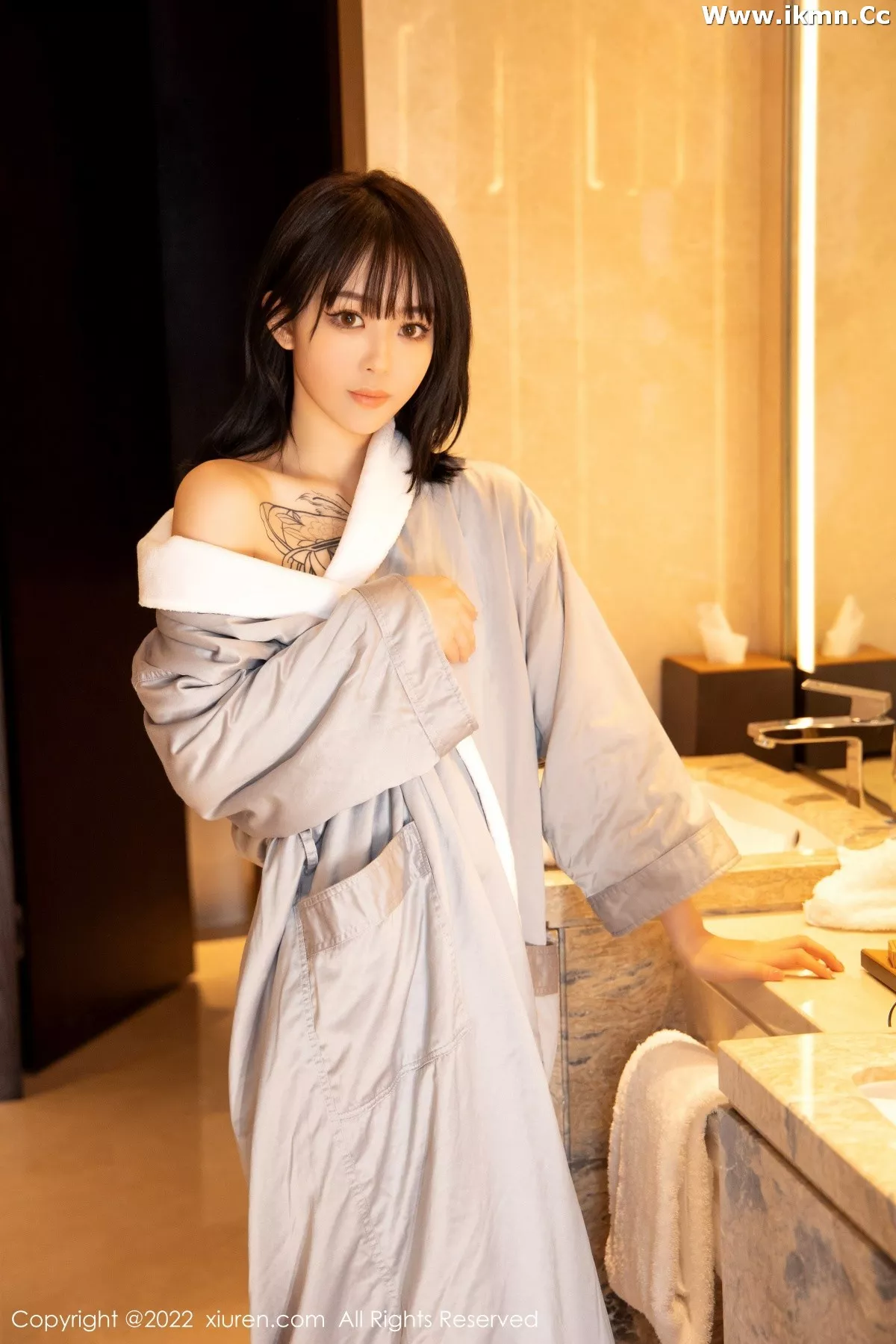 漂亮美女_奶瓶全集