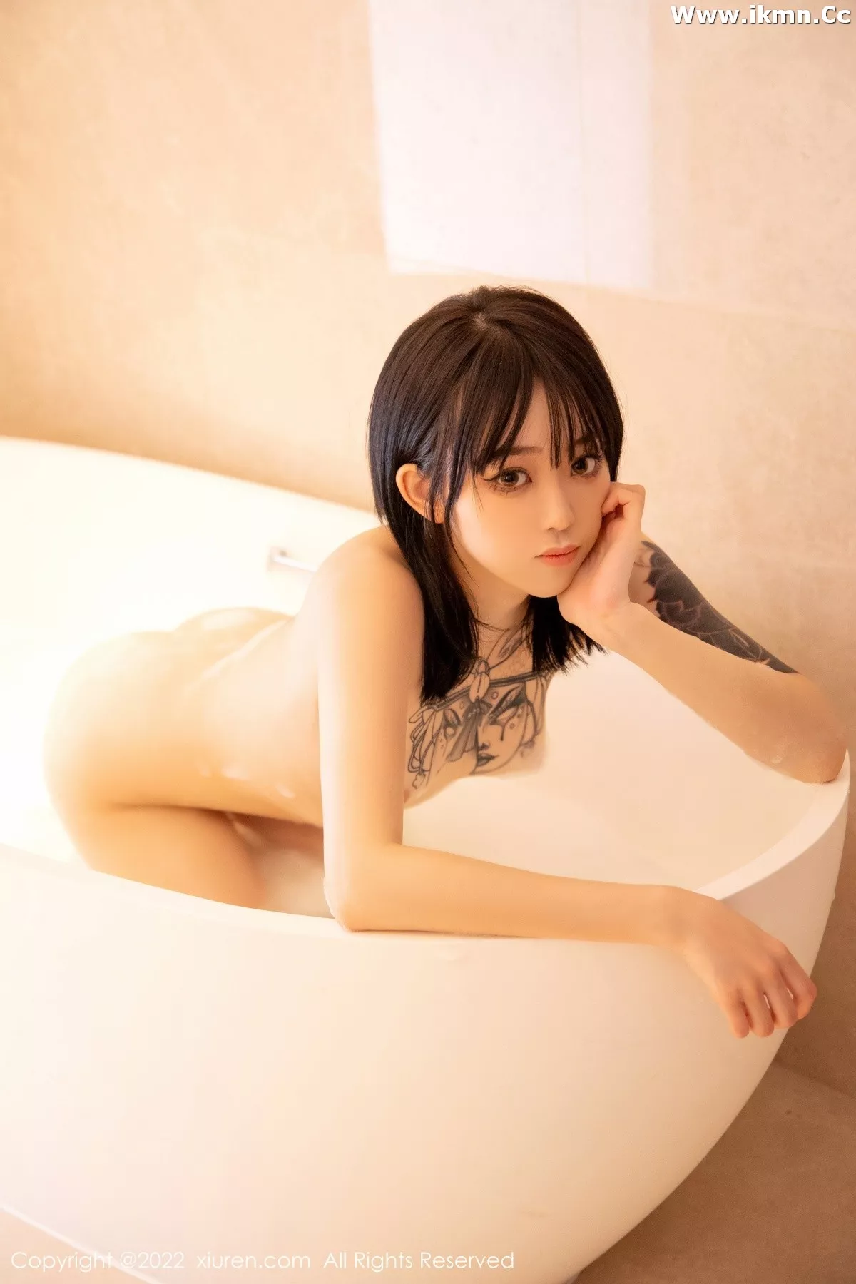 漂亮美女_奶瓶全集