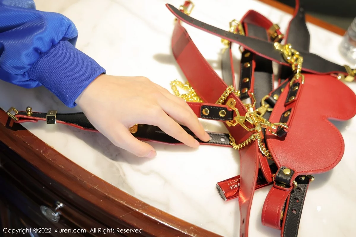 漂亮美女_奶瓶全集