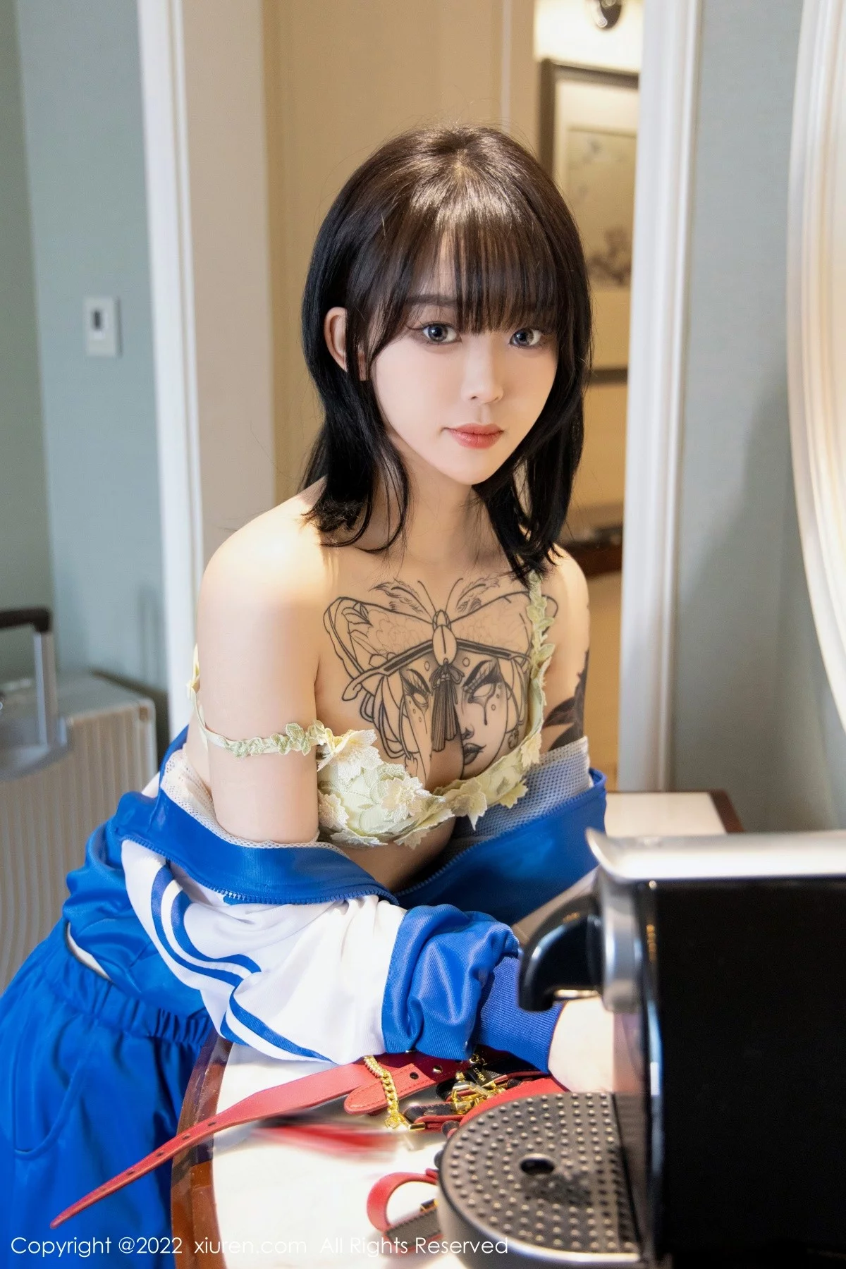 漂亮美女_奶瓶全集