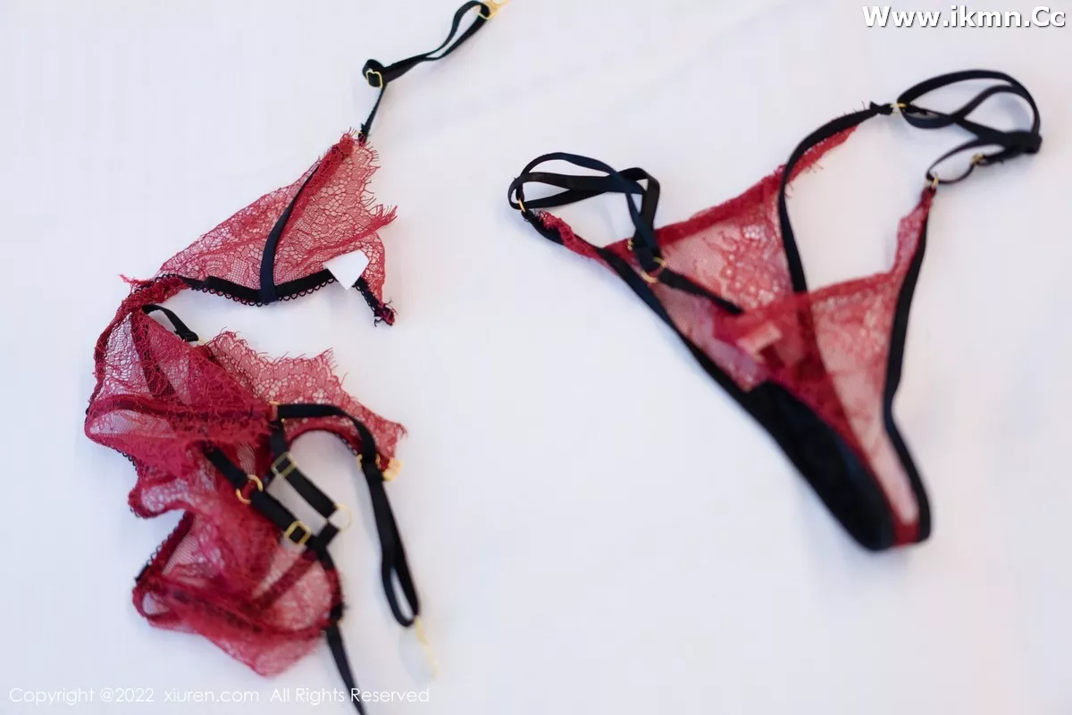 漂亮美女_奶瓶土肥圆全集