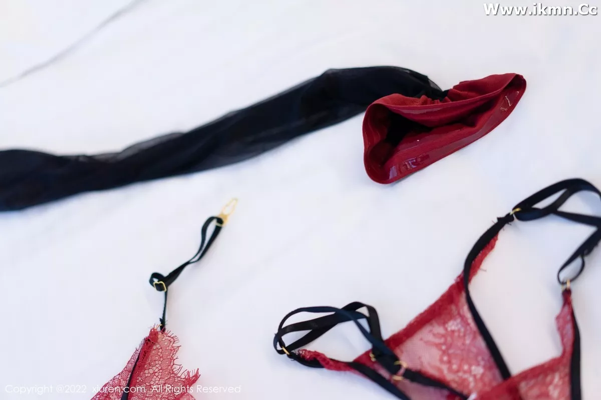 漂亮美女_奶瓶土肥圆全集