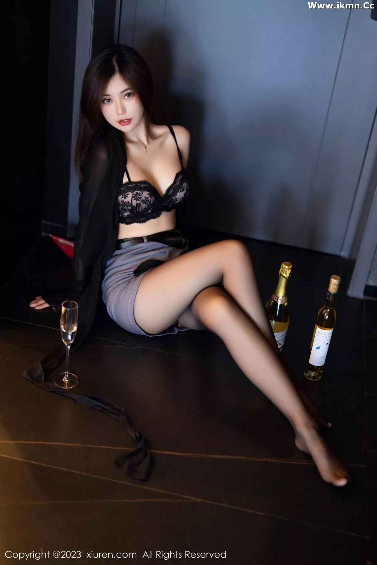 漂亮美女_绮里嘉全集