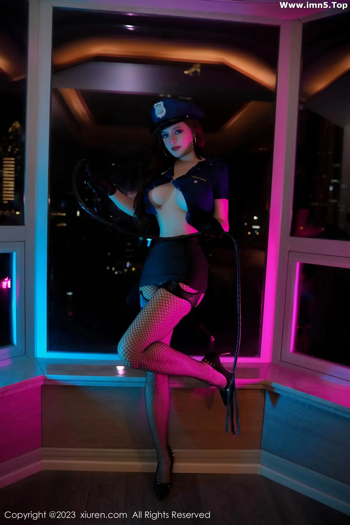 漂亮美女_伊丽莎有点白全集