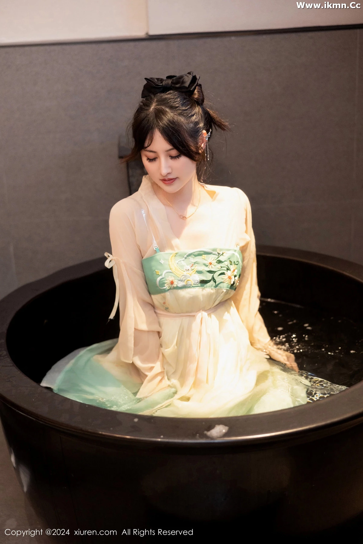 漂亮美女_诗诗全集