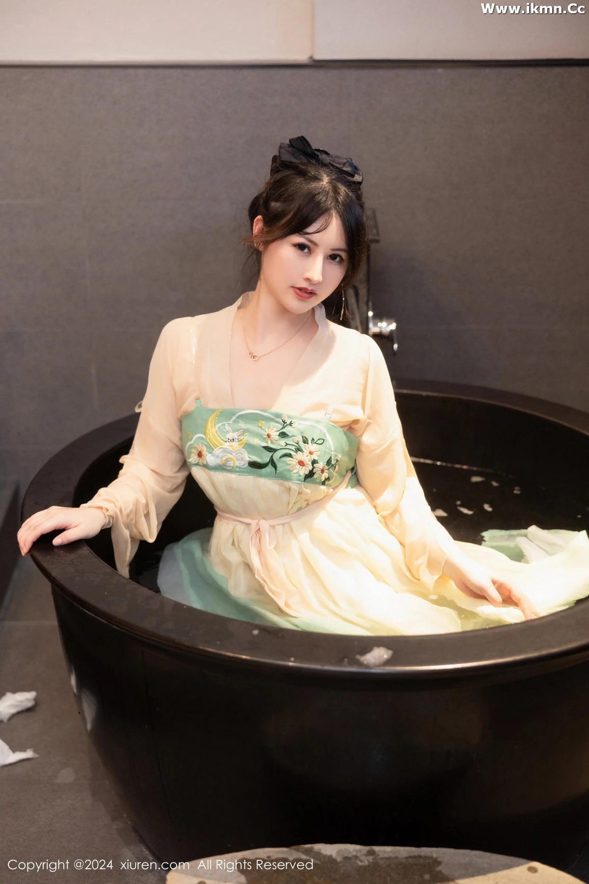 漂亮美女_诗诗全集