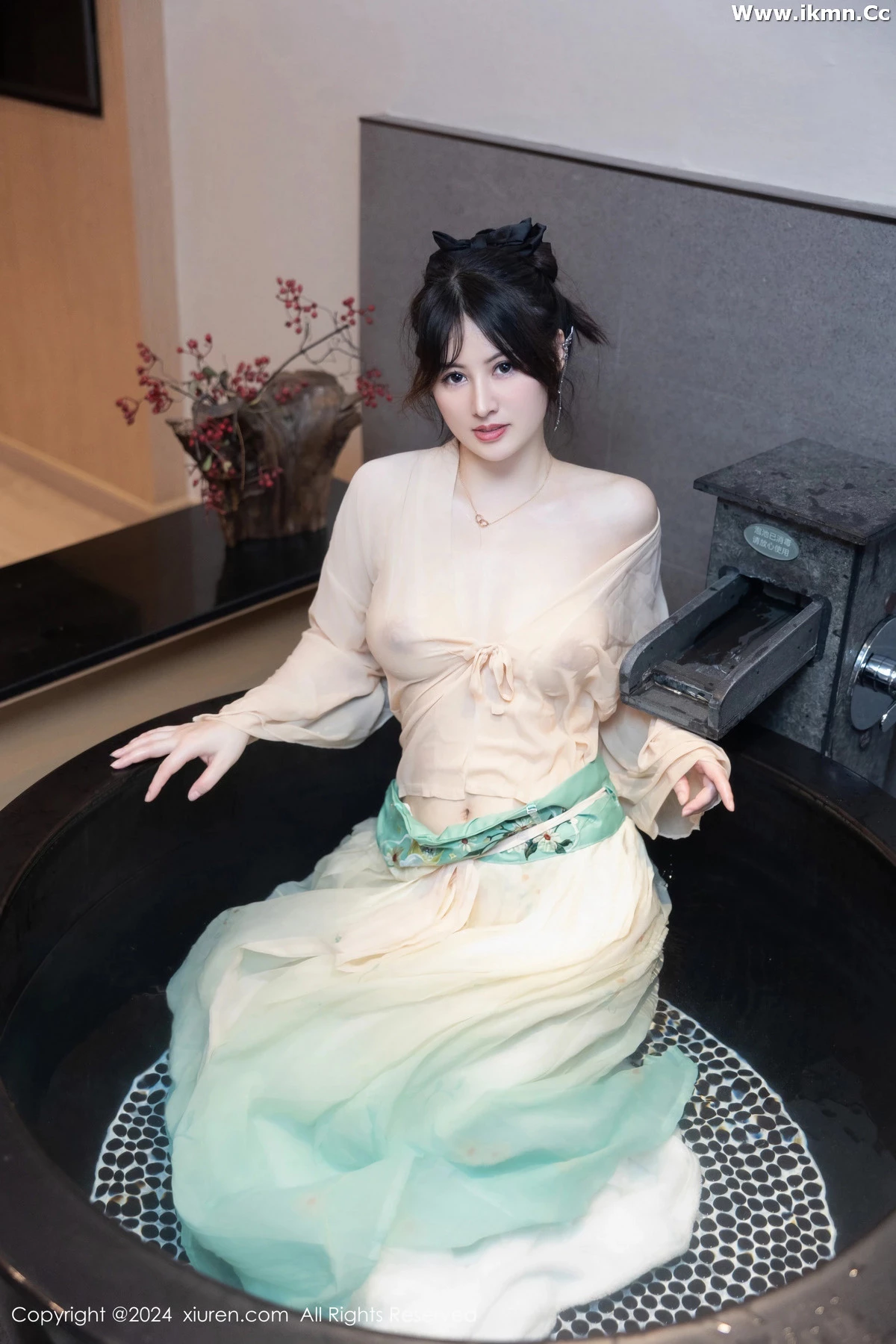 漂亮美女_诗诗全集