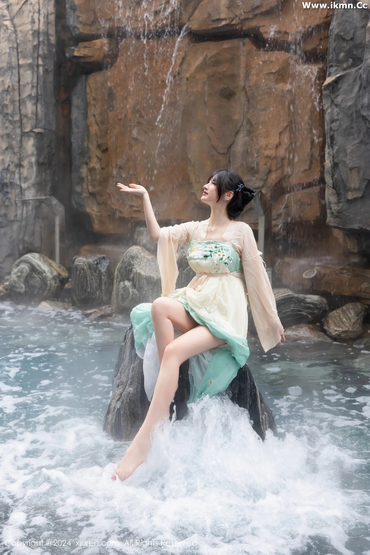 漂亮美女_诗诗全集