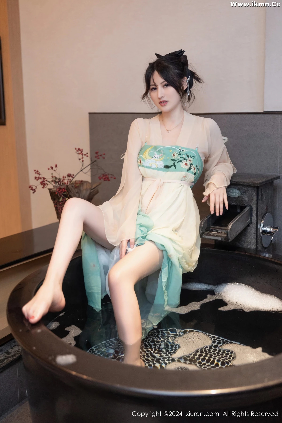 漂亮美女_诗诗全集