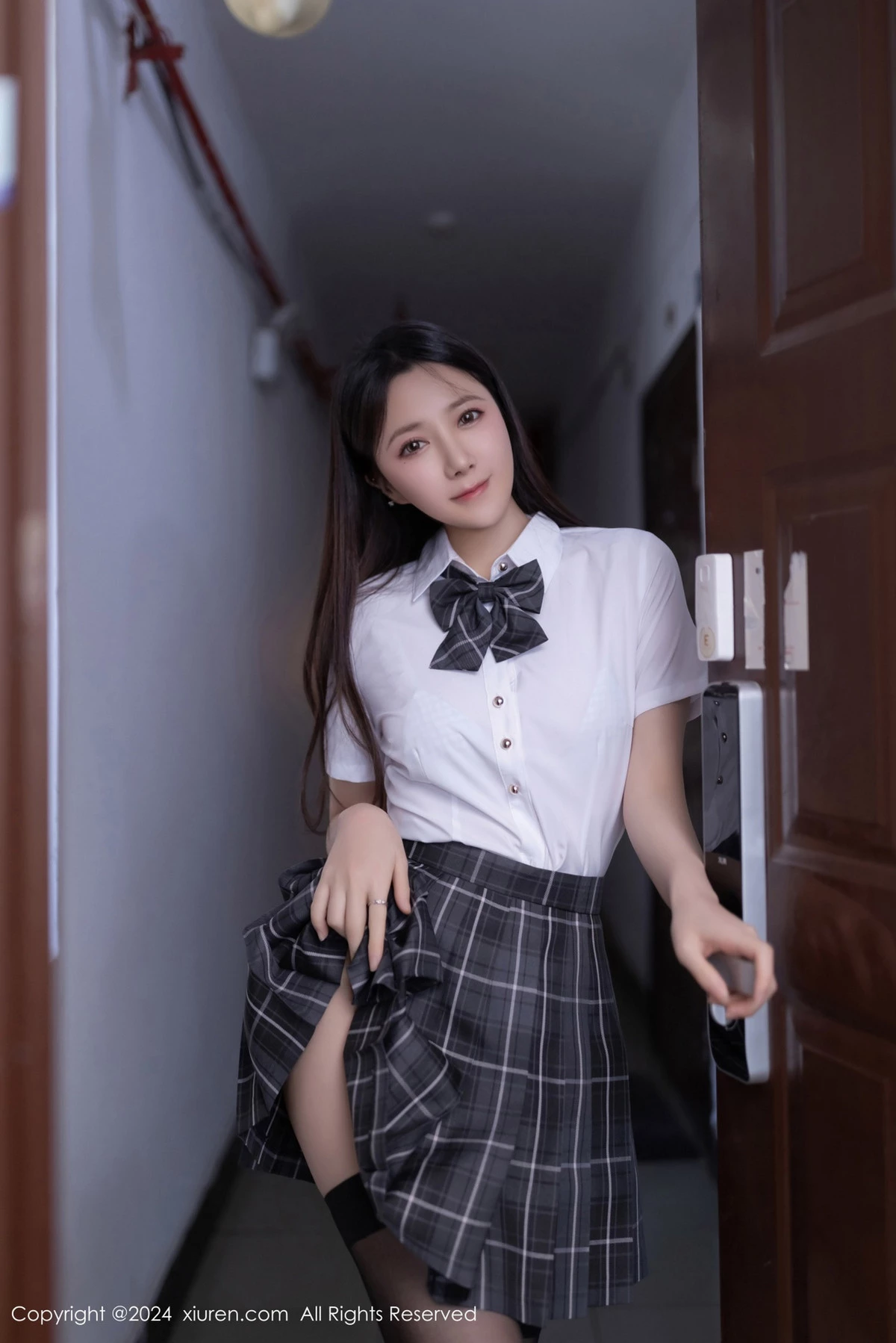 漂亮美女_鱼子酱全集