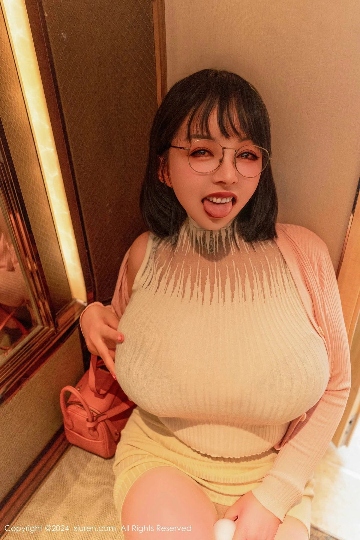 漂亮美女_油田溪溪全集 漂亮美女_油田溪溪全集