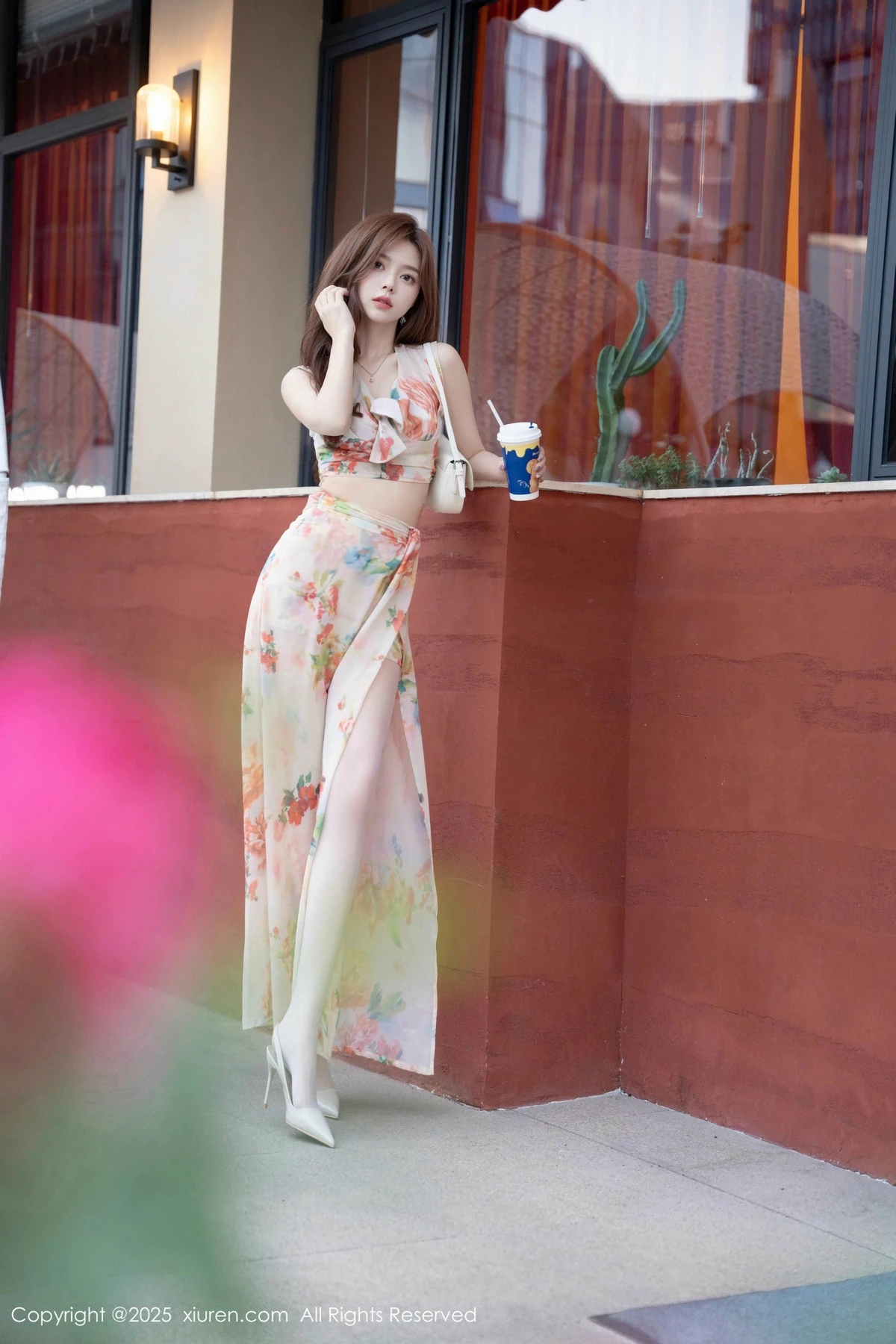 漂亮美女_拍黄瓜全集